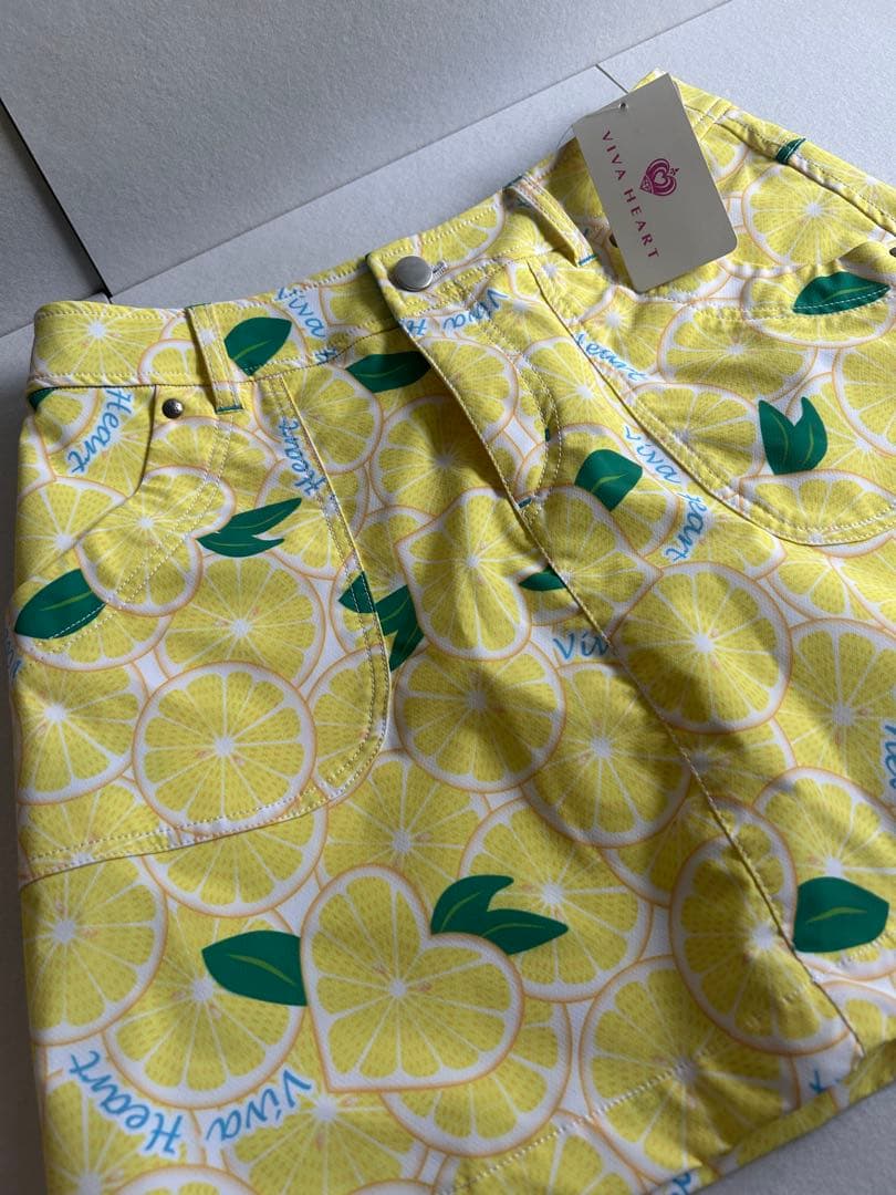 【タグ付き】VIVA HEART ゴルフスカート レモン柄｜インナー付き 映え