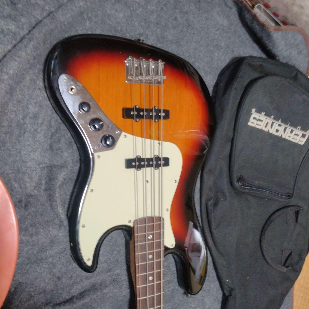 FERNANDESフェルナンデス エレキベース　ジャズベースタイプ　サンバースト