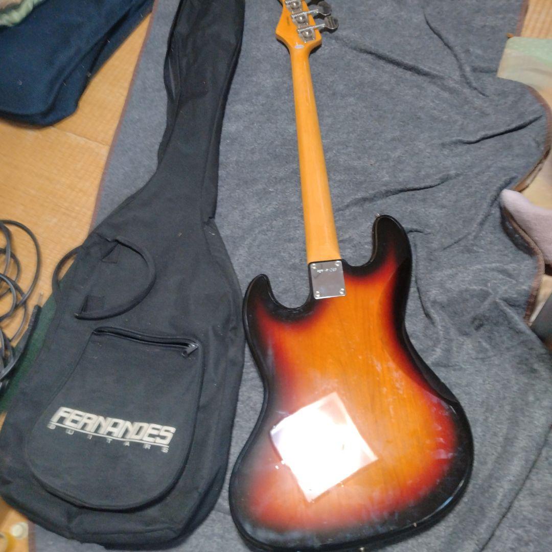 FERNANDESフェルナンデス エレキベース　ジャズベースタイプ　サンバースト
