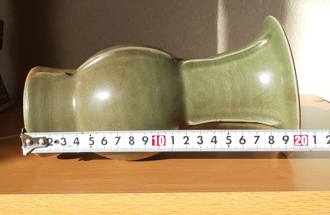 青磁中国美術 宋龍泉窯粉 梅子青出青磁品種 尊式 花瓶