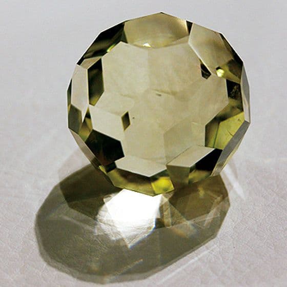 R&Wクリスタルバッキー