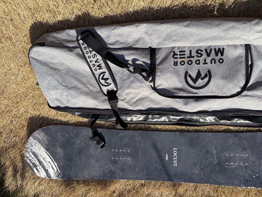 スノーボード　148 CROOJA locust 技系　2024 バック付