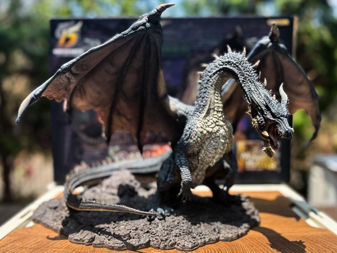 クリエイターズモデル 黒龍 ミラボレアス フィギュア