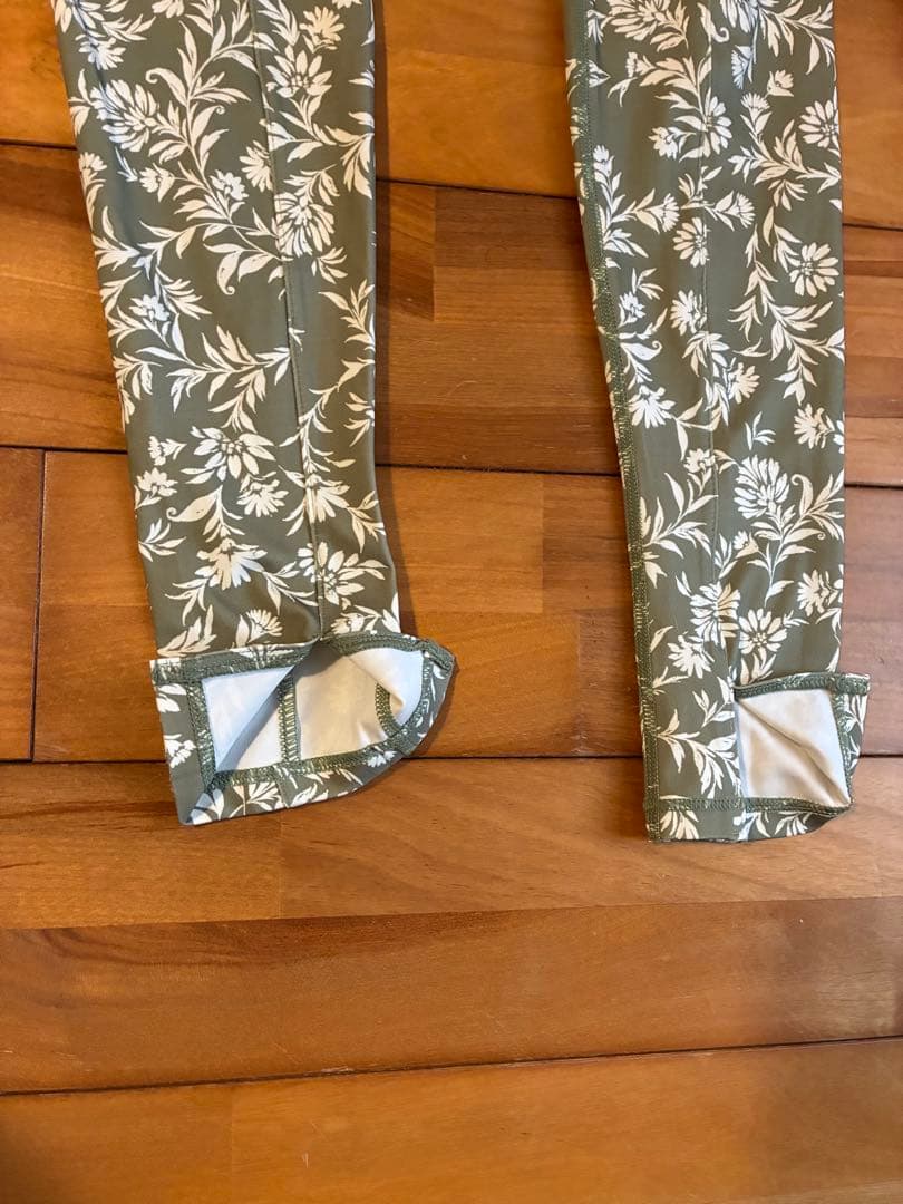 【emmi yoga】花柄ウェア 上下セット カーキグリーン 0サイズ