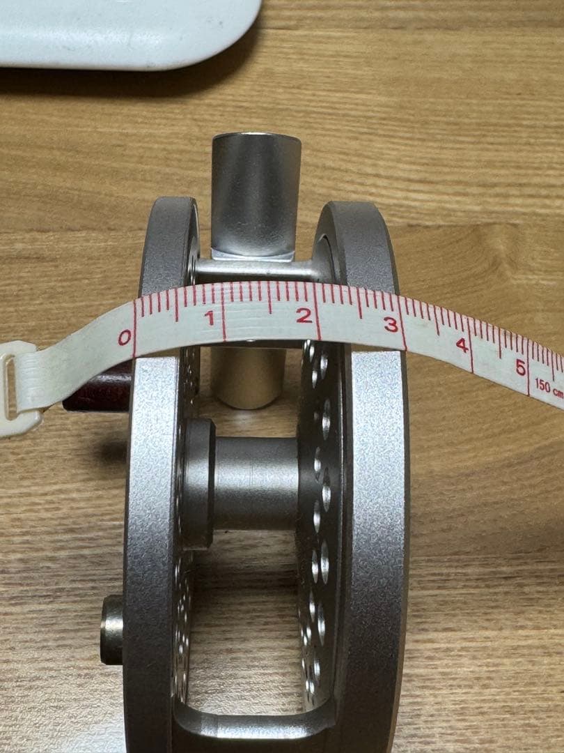 CANTATA 2300 フライリール シルバー