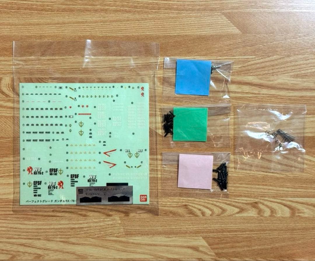 【一部組立済・状態B】バンダイ PG 1/60 RX-78-2 ガンダム