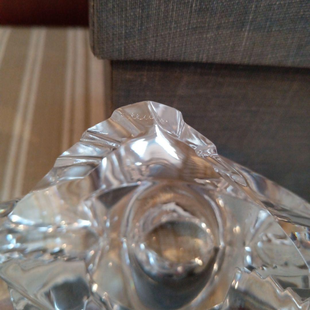 STEUBENスチューベン クリスタルガラス　イーグルの置物です。