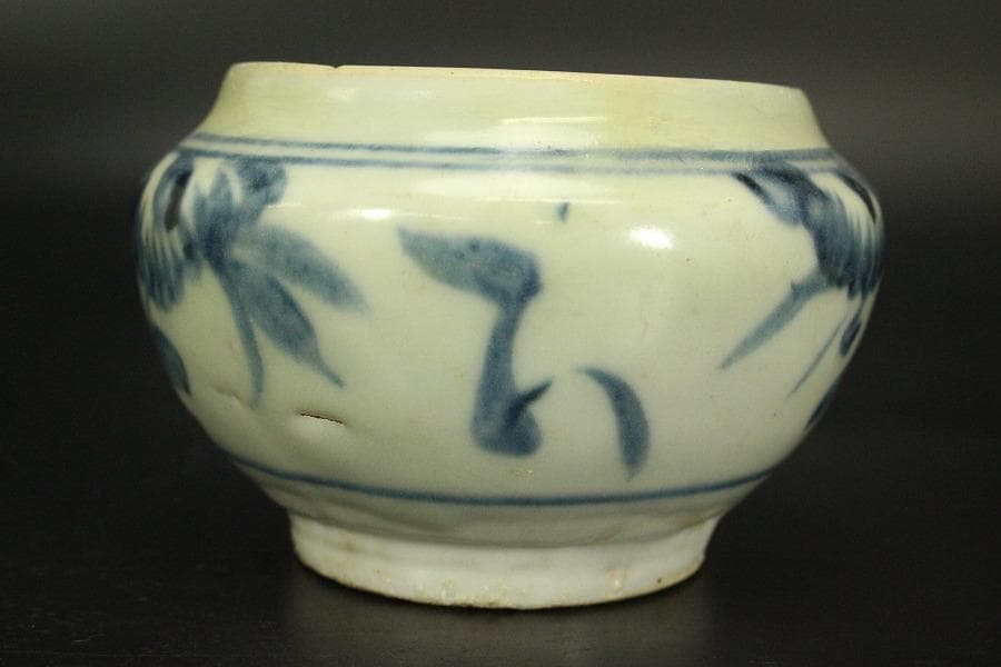 中国美術 青花 草花紋 壷 φ11.5cm(ZE335)