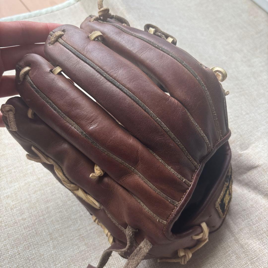 特価‼️ゼットプロステイタス硬式内野手用