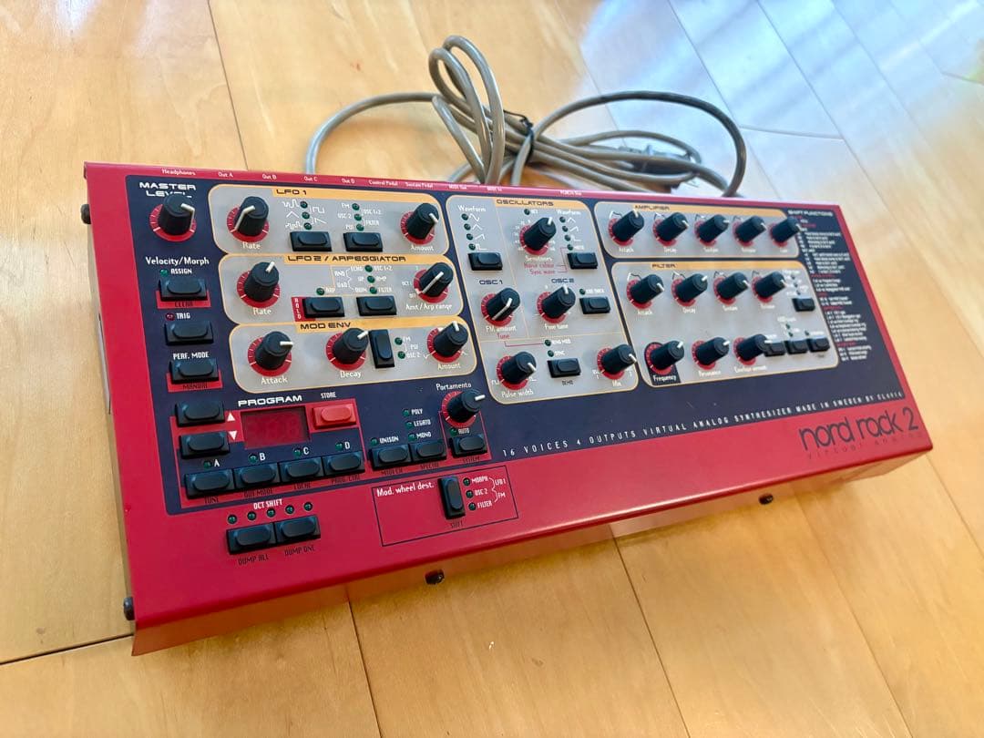 CLAVIA NORD RACK 2 バーチャルアナログシンセサイザー