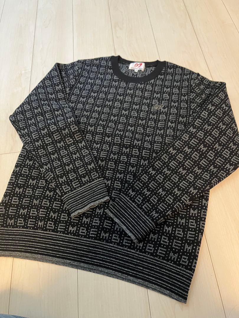 新品✳︎マスターバニーエディション✳︎総ロゴニット．セーター