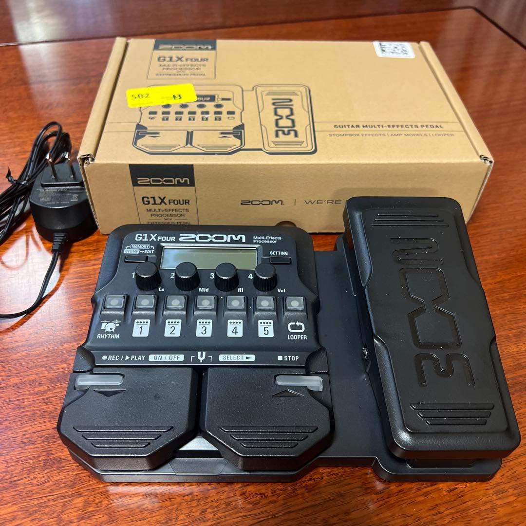 ZOOM G1X FOUR ギターエフェクター　美品