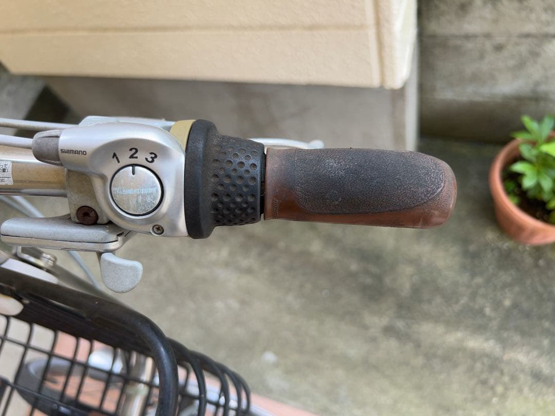 埼玉県入間市引取限定　 電動アシスト　ブリヂストン　アンジェリーノ