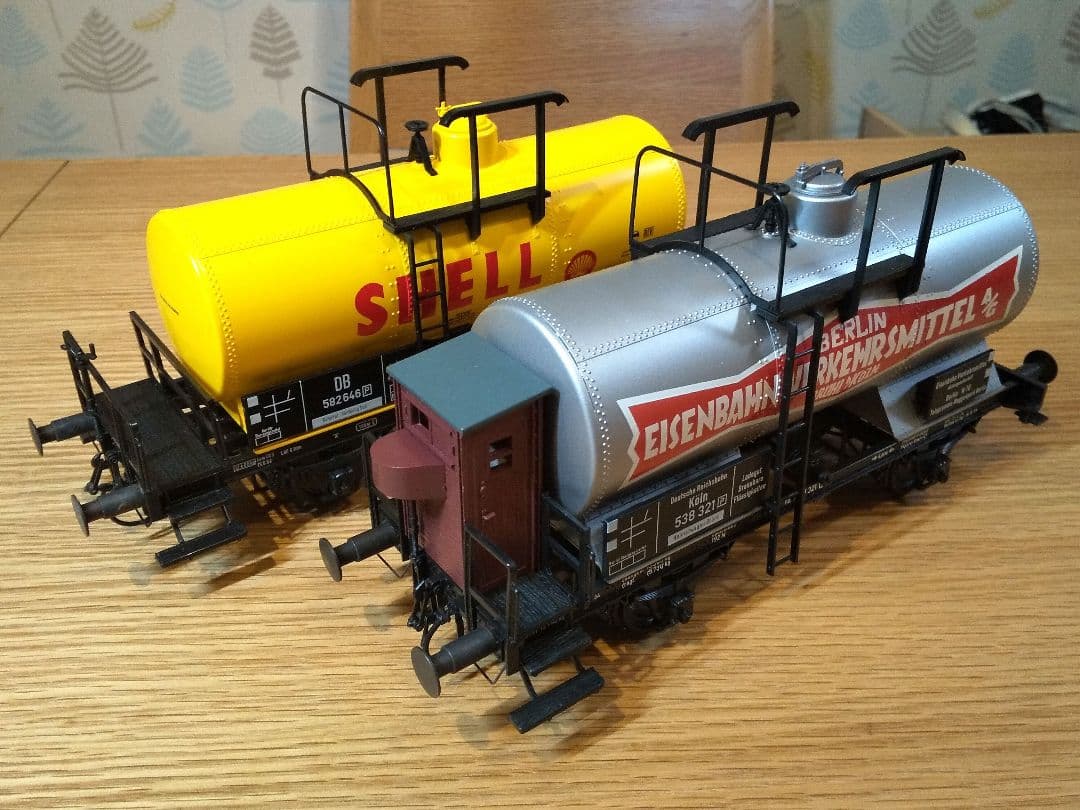 Oゲージ　ドイツ型タンク貨車（2両セット）