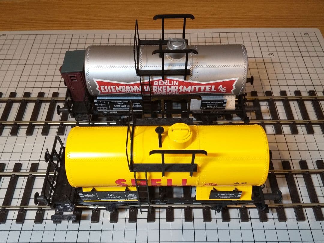Oゲージ　ドイツ型タンク貨車（2両セット）