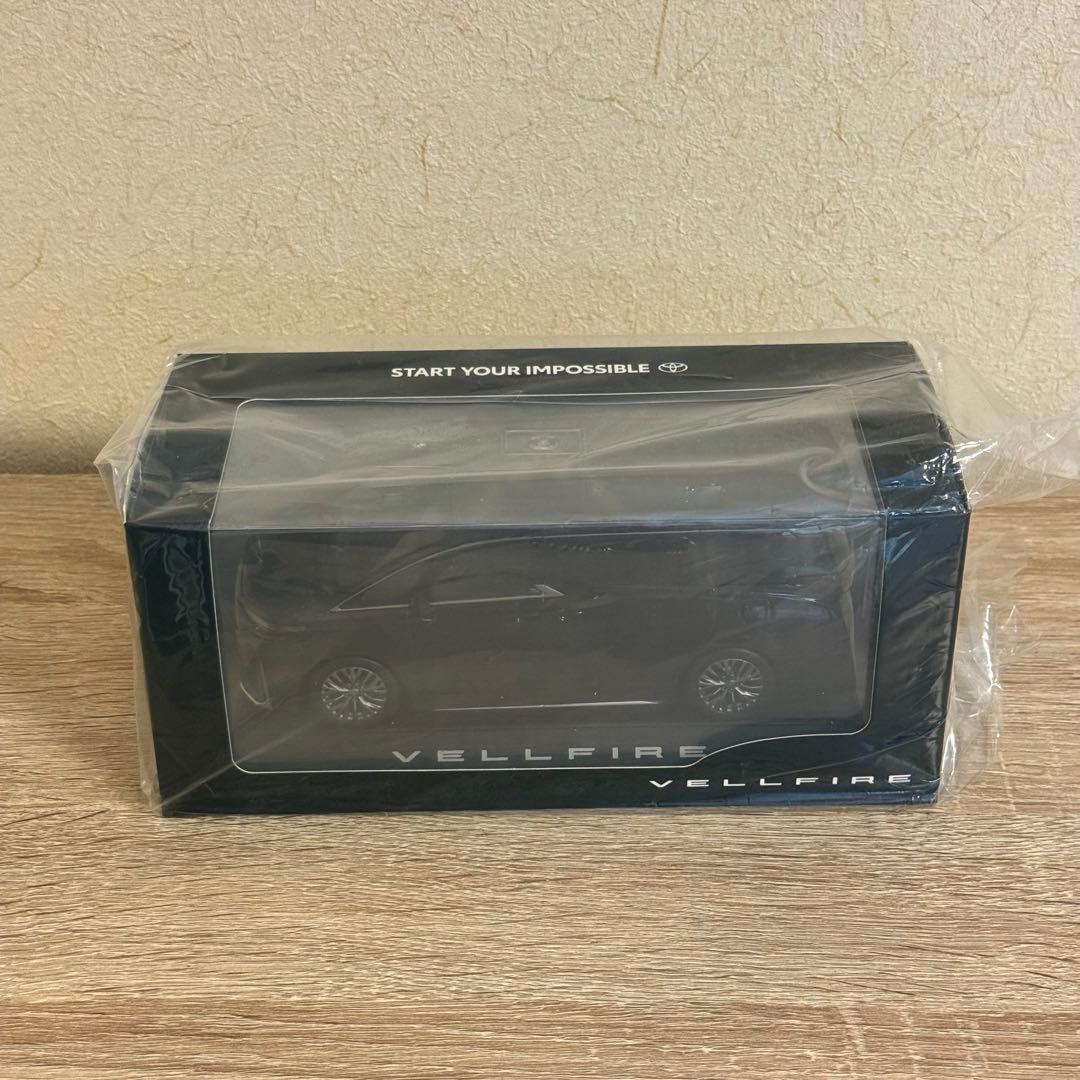 【非売品】トヨタ ヴェルファイア ブラック 1/30 ミニカー