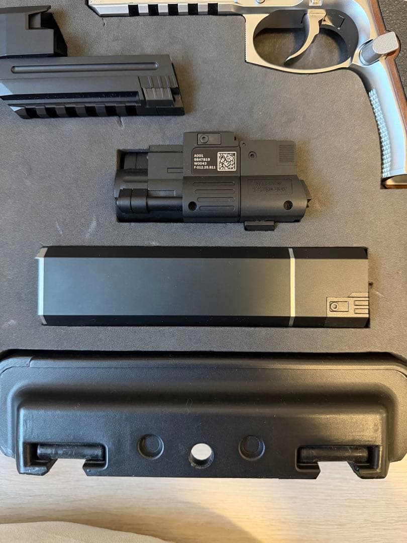 【超美品・ほぼ未使用】東京マルイ サムライエッジ アルバート.W.モデル01