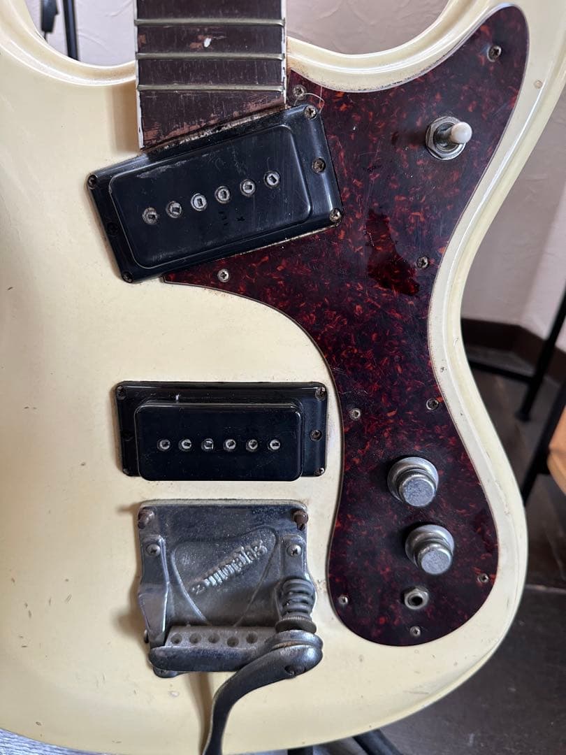 Moralesエレキギター VIBRA MATIC モズライトモデル