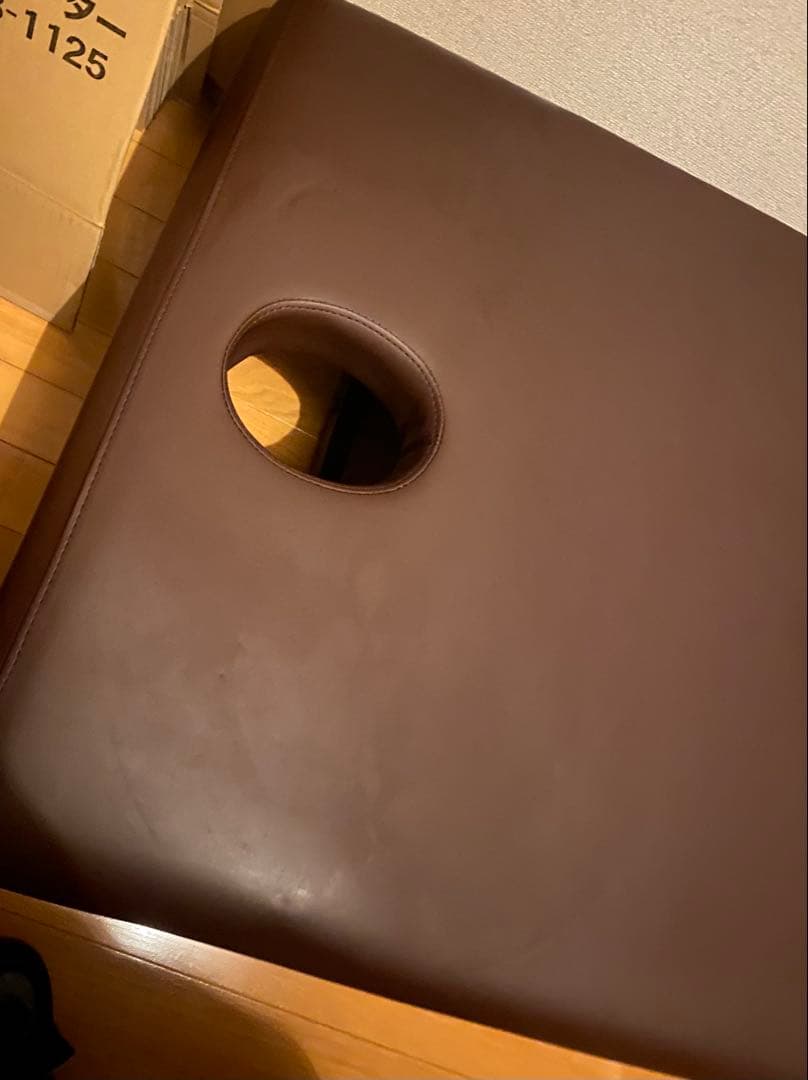 昇降　マッサージベッド　施術ベッド　エステベッド　整体ベッド