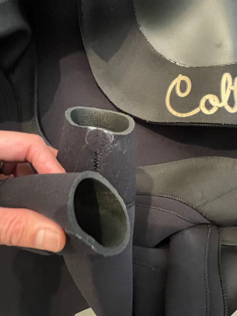 ［ワンシーズンのみ使用］Coltex ウェットスーツ　オールジャージセミドライ