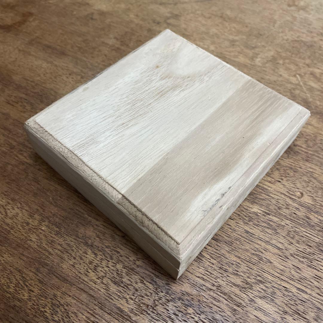 鍔　鉄地　信家の銘有り　大鍔