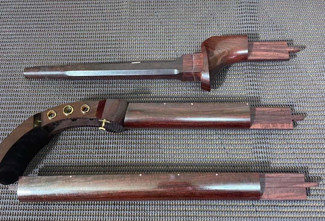 高級 三味線 二本溝 子持綾杉 和楽器 ケース付 紅木