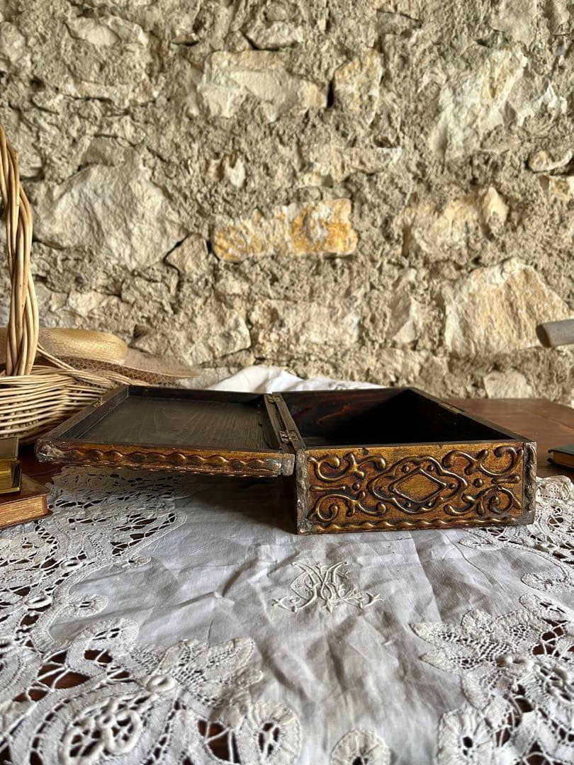 ◆フランスアンティーク｜手作り古い木箱、手書き油絵花小物入れアールヌーボー絵画