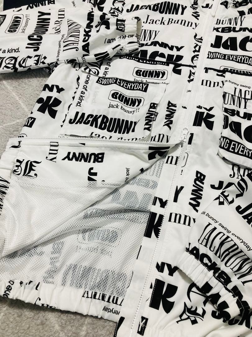 新品 パーリーゲイツ ジャックバニー ストレッチマルチロゴブルゾン(6)LL/白