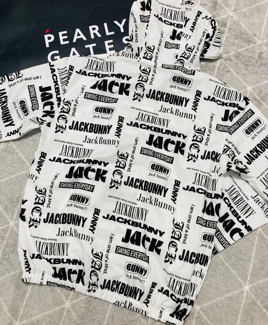 新品 パーリーゲイツ ジャックバニー ストレッチマルチロゴブルゾン(6)LL/白