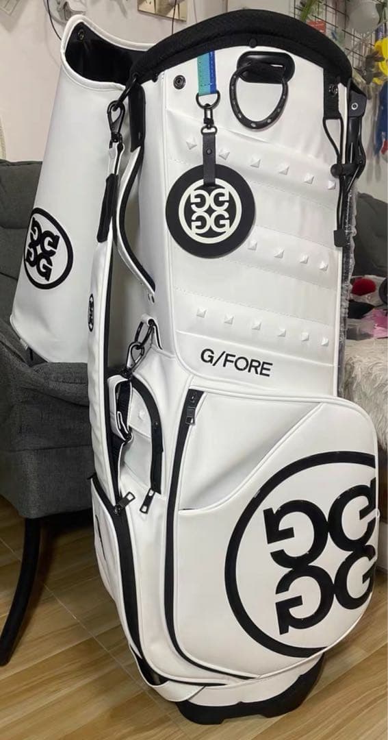 【即発送】 G/FOREジーフォア キャディバッグ スタンド型黒&白ゴルフバッグ