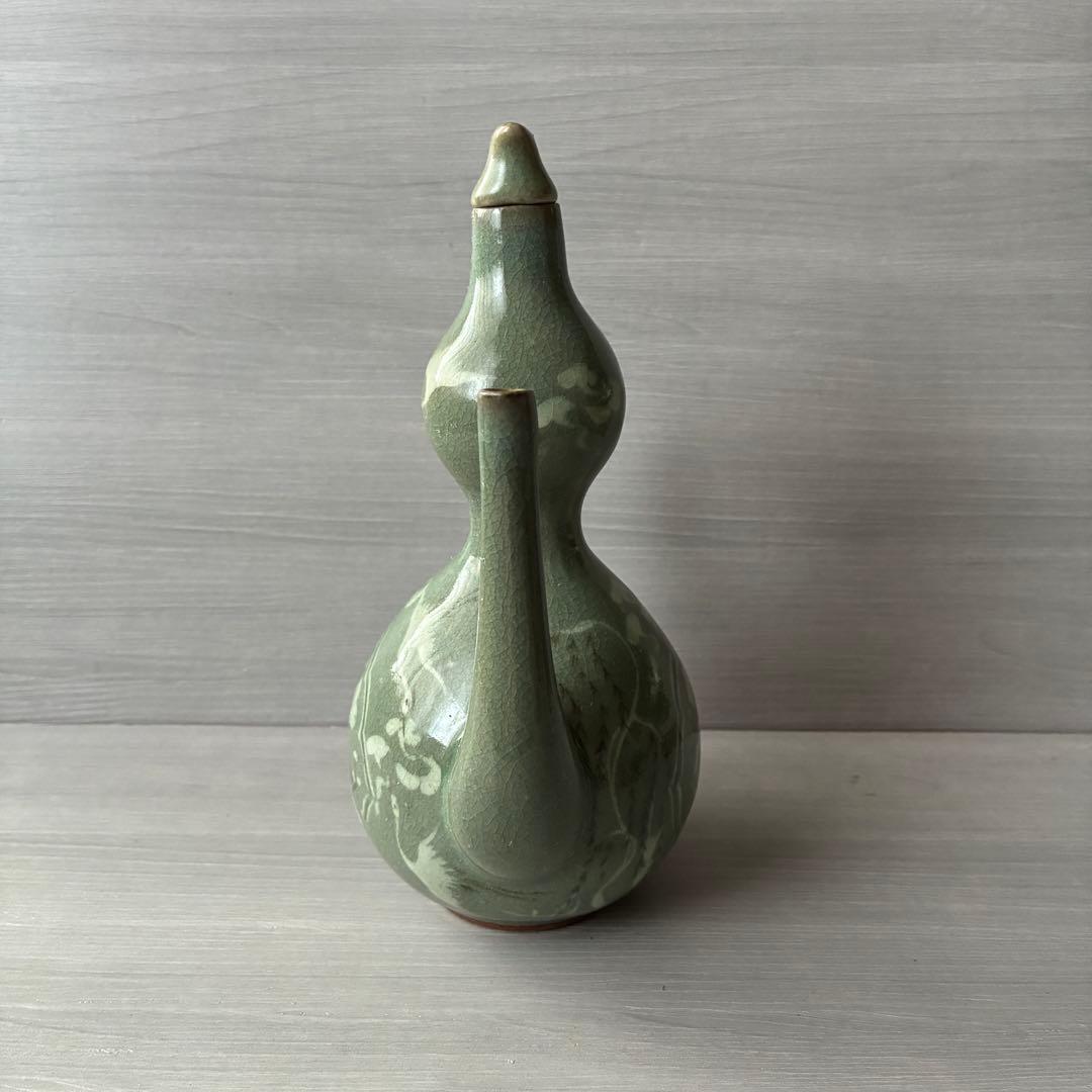 青磁象嵌瓢形水柱　水差し 徳利　壺　梅　鶴　茶道具　雲鶴文