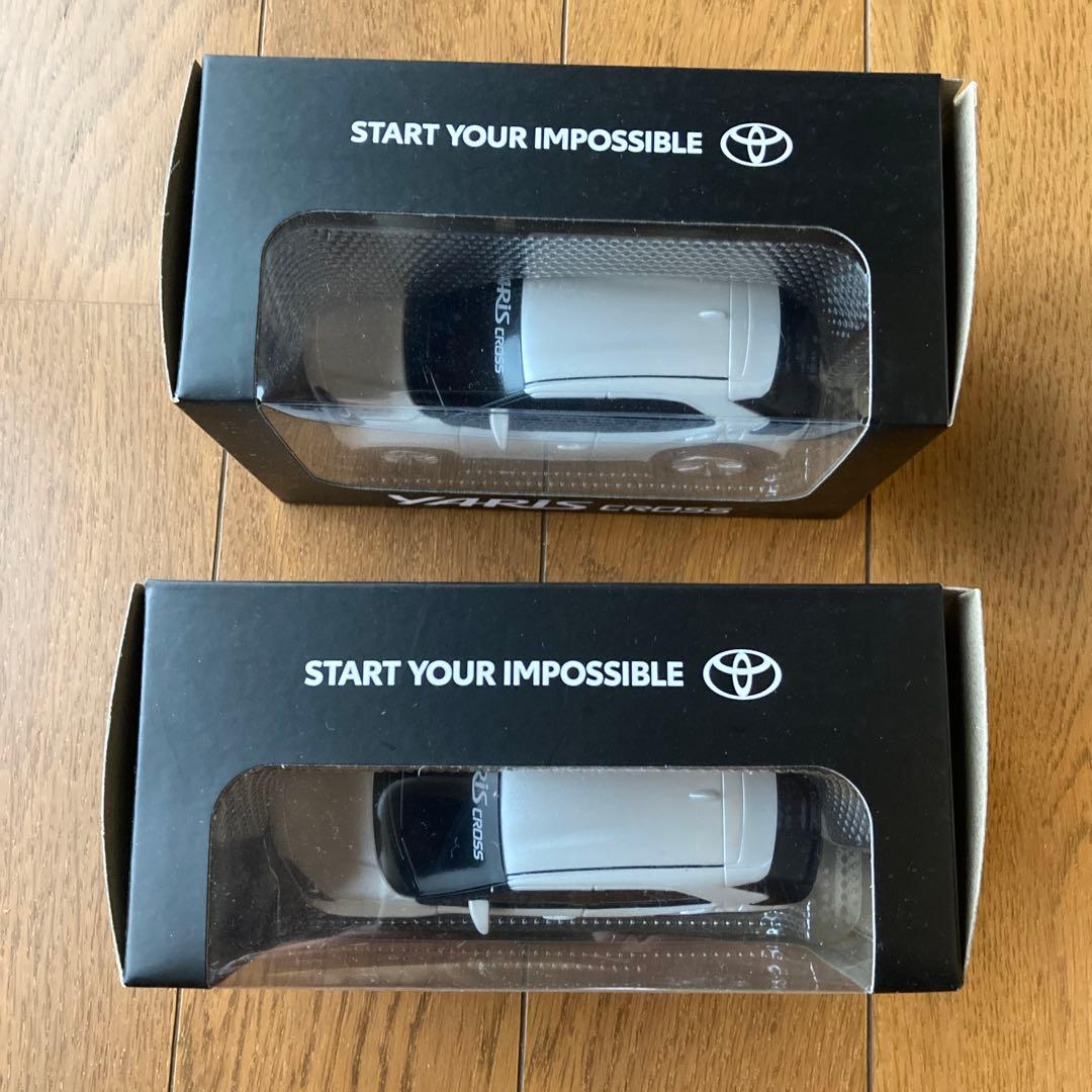 【非売品、新品、未使用】トヨタ　ヤリスクロス　ミニカー プルバックカー