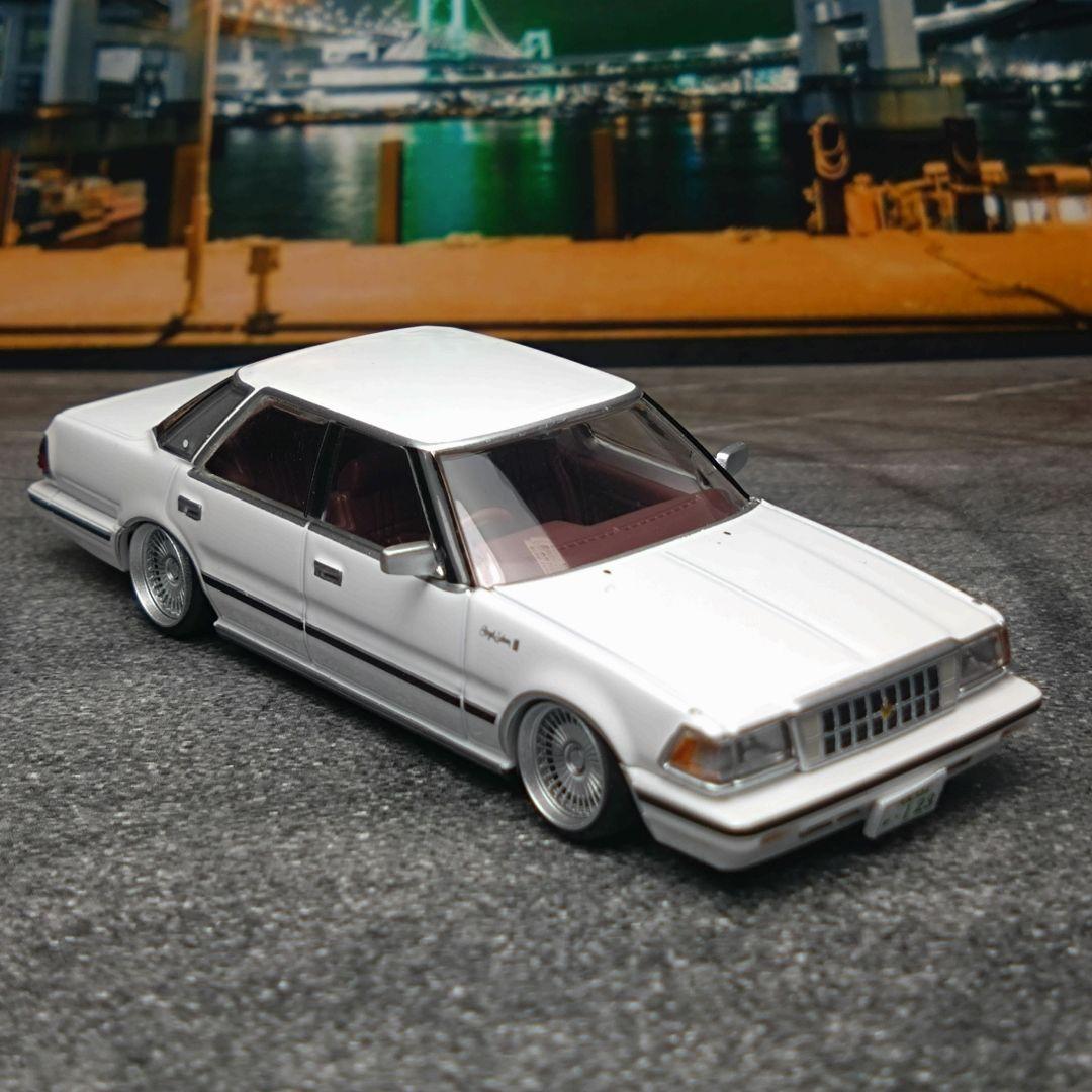 TLV トヨタ クラウン ハードトップ 3.0 ロイヤルサルーンG(カスタム品)