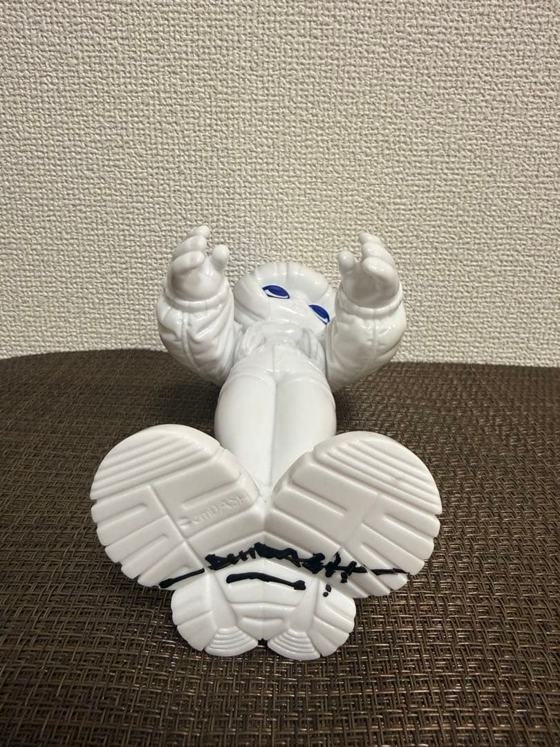 emDASH MOVE Graffiti フィギュア