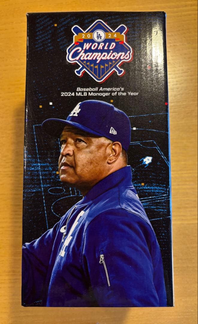 ドジャース Dave Roberts デイブ・ロバーツ監督　ボブルヘッド　未開封