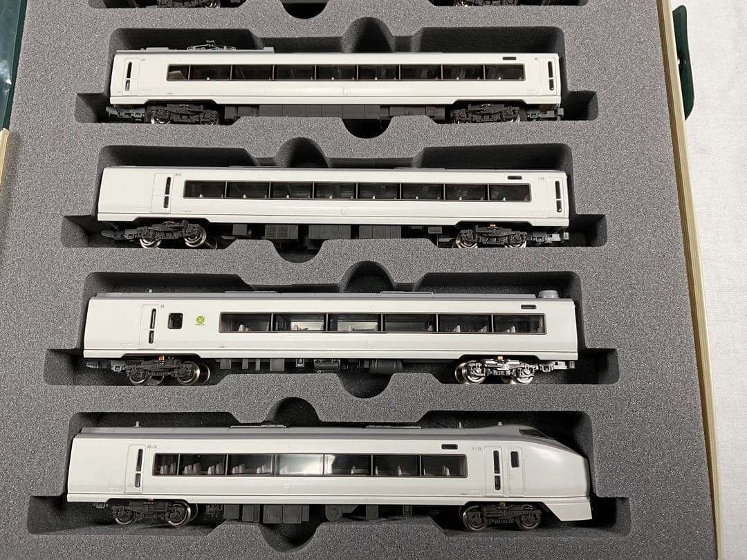 KATO 10-164 651系　スーパーひたち　交直両用特急形電車