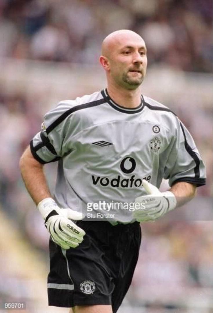 超希少 正規品 新品 マンチェスターユナイテッド 01/02 100周年 GK