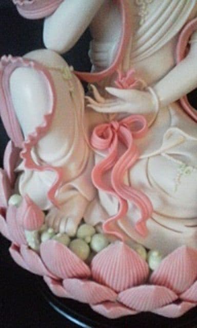 ※中国古美術/彩色蓮上観音菩薩座像/保存箱付/