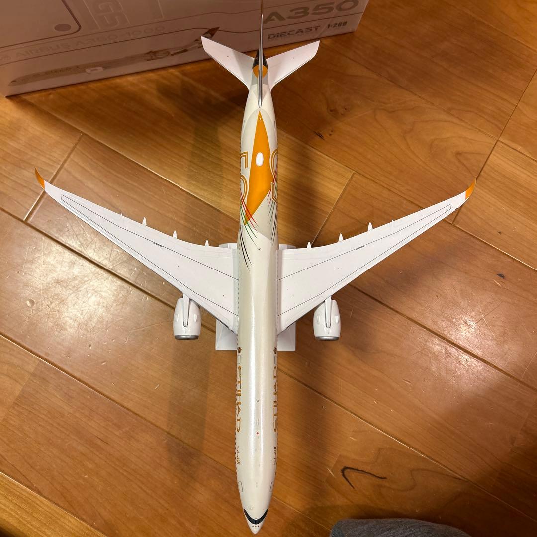 エディハド航空　jcwings A350-1000 50周年記念 1/200