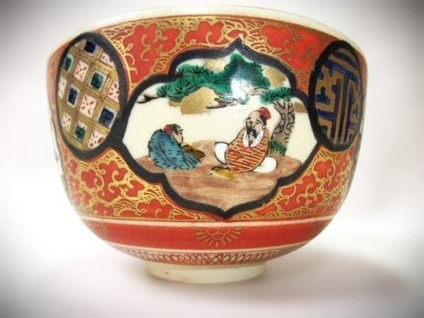 九谷焼 庄三 金彩色絵茶碗 窓絵 古式図 赤絵 茶道具 抹茶茶碗