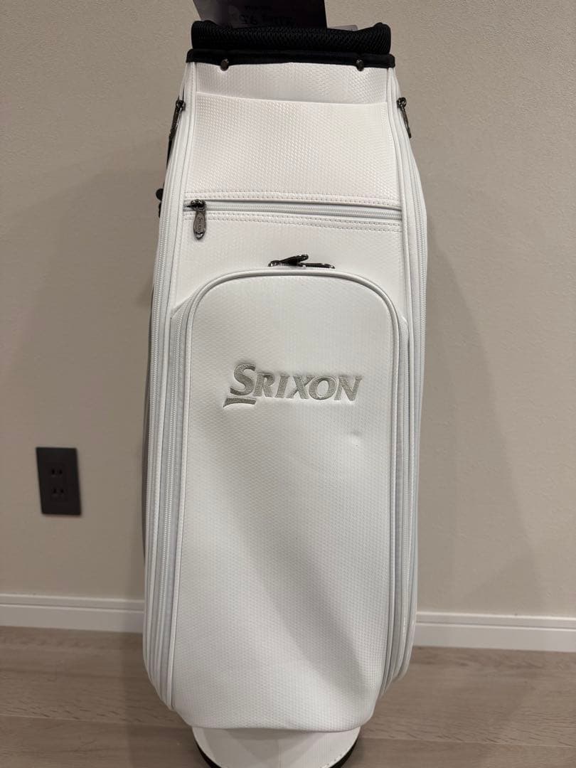 Srixon ゴルフバッグ ホワイト　ggc-s166