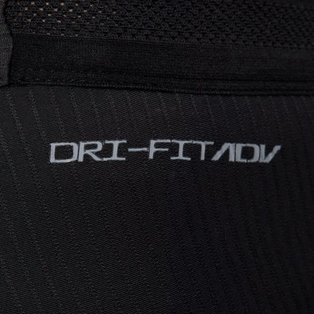 ナイキ　エアロスイフトタイツ　サイズM