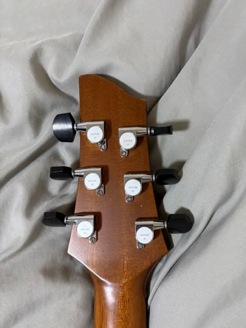 西野春平 アコースティックギター