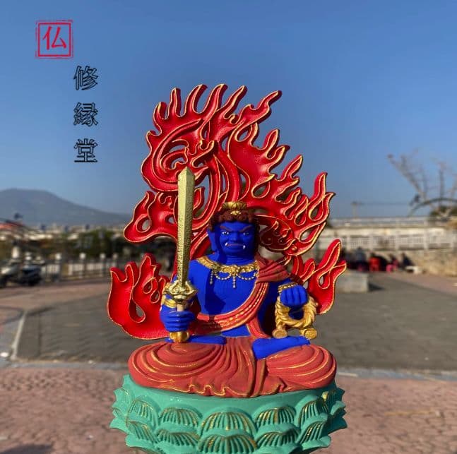 【修縁堂】珍品 彩繪 金箔 不動明王 木彫り 木彫仏像 不動明王 仏教工芸品