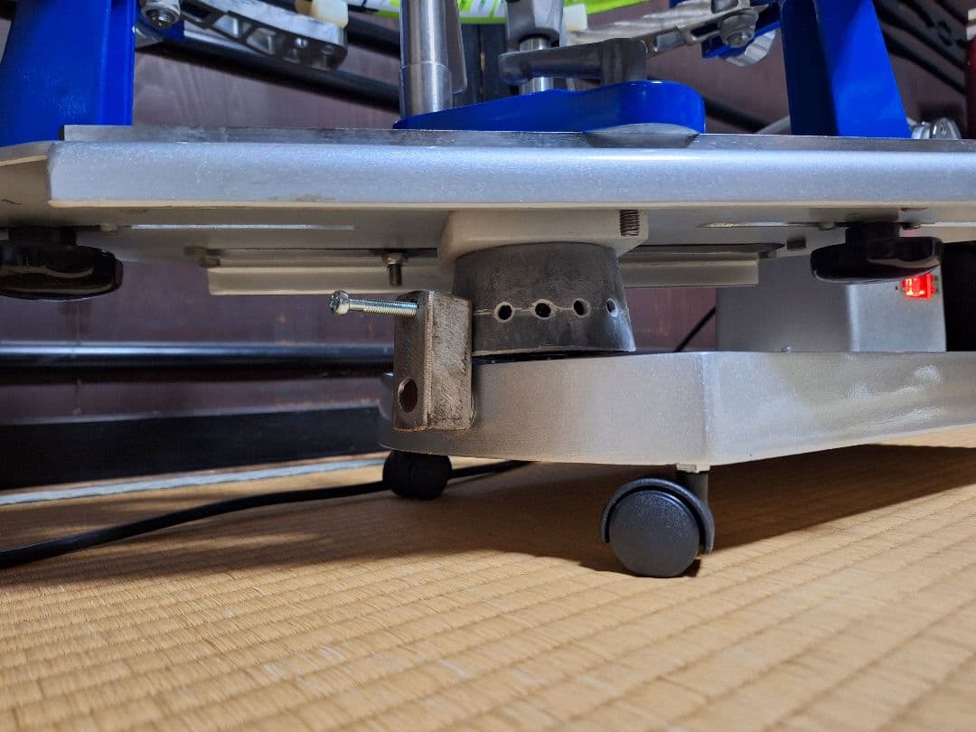 値下げ　ジャンク　電動ガット張り機　ガット張り機　ストリングマシン　テニス