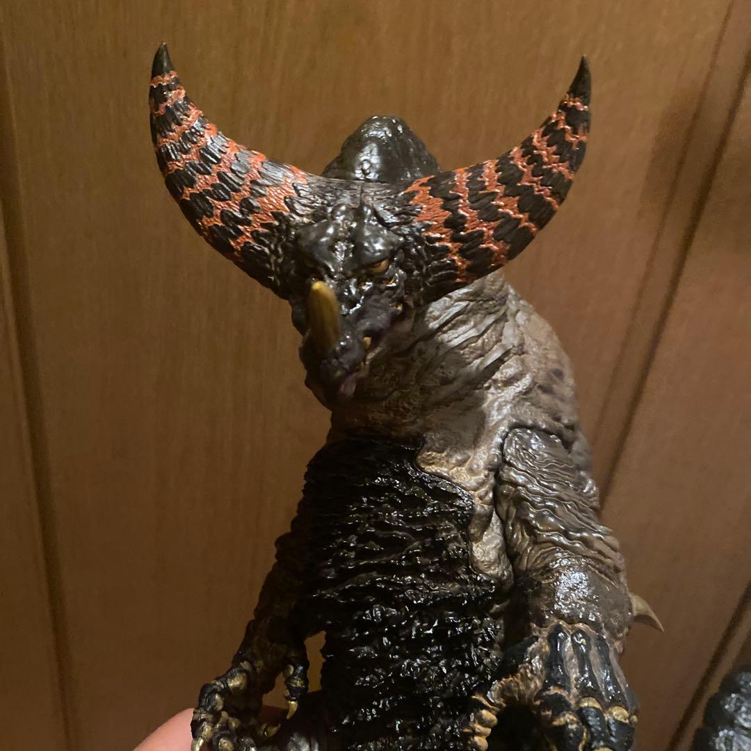 ウルトラマン　ゴモラ　一番くじ　箱無し