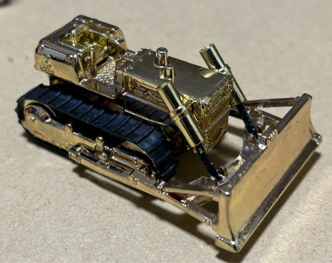 非売品 トミカ 赤箱70 コマツ ブルドーザ D65A 金メッキ