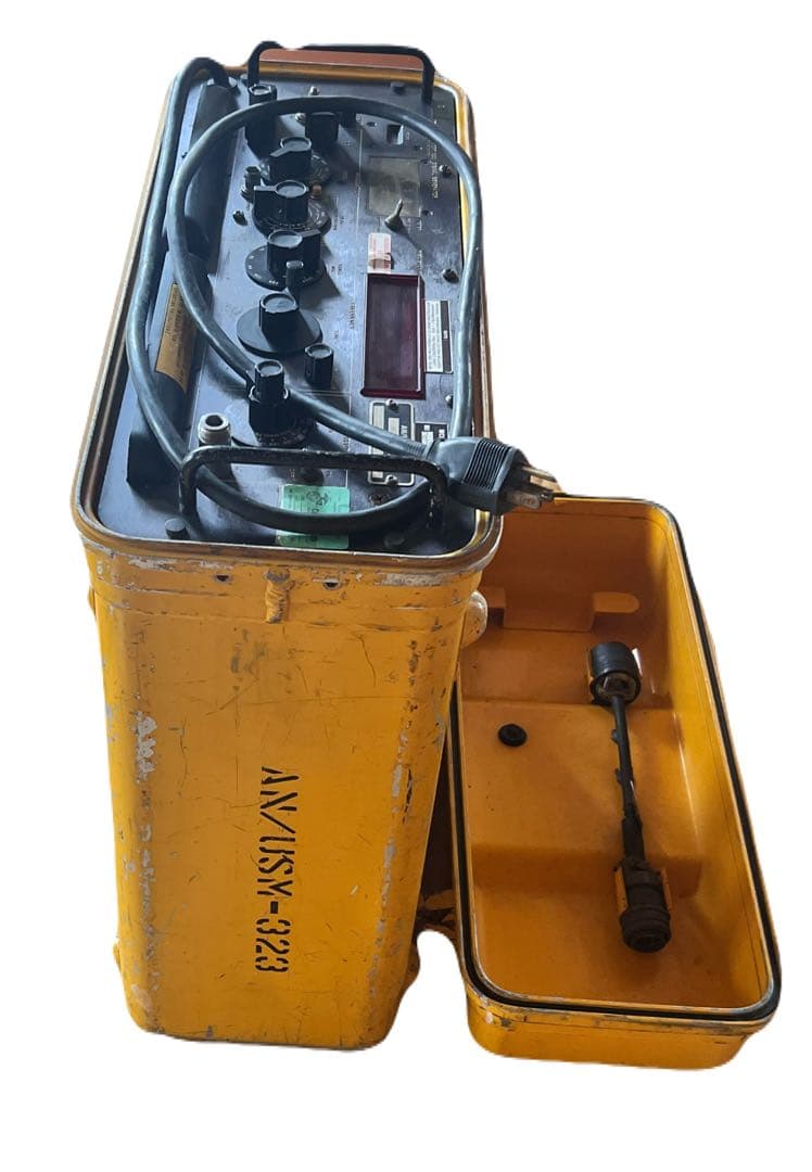 米軍放出品　無線機？