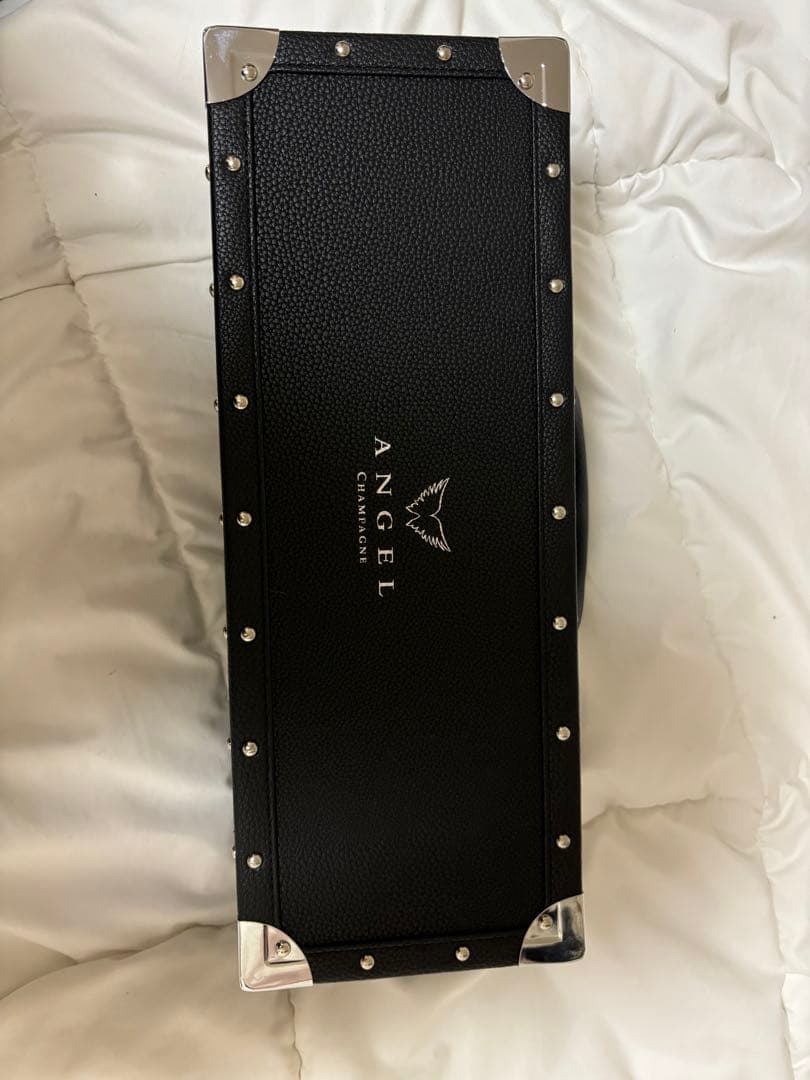 エンジェル　シャンパン　黒　未開封