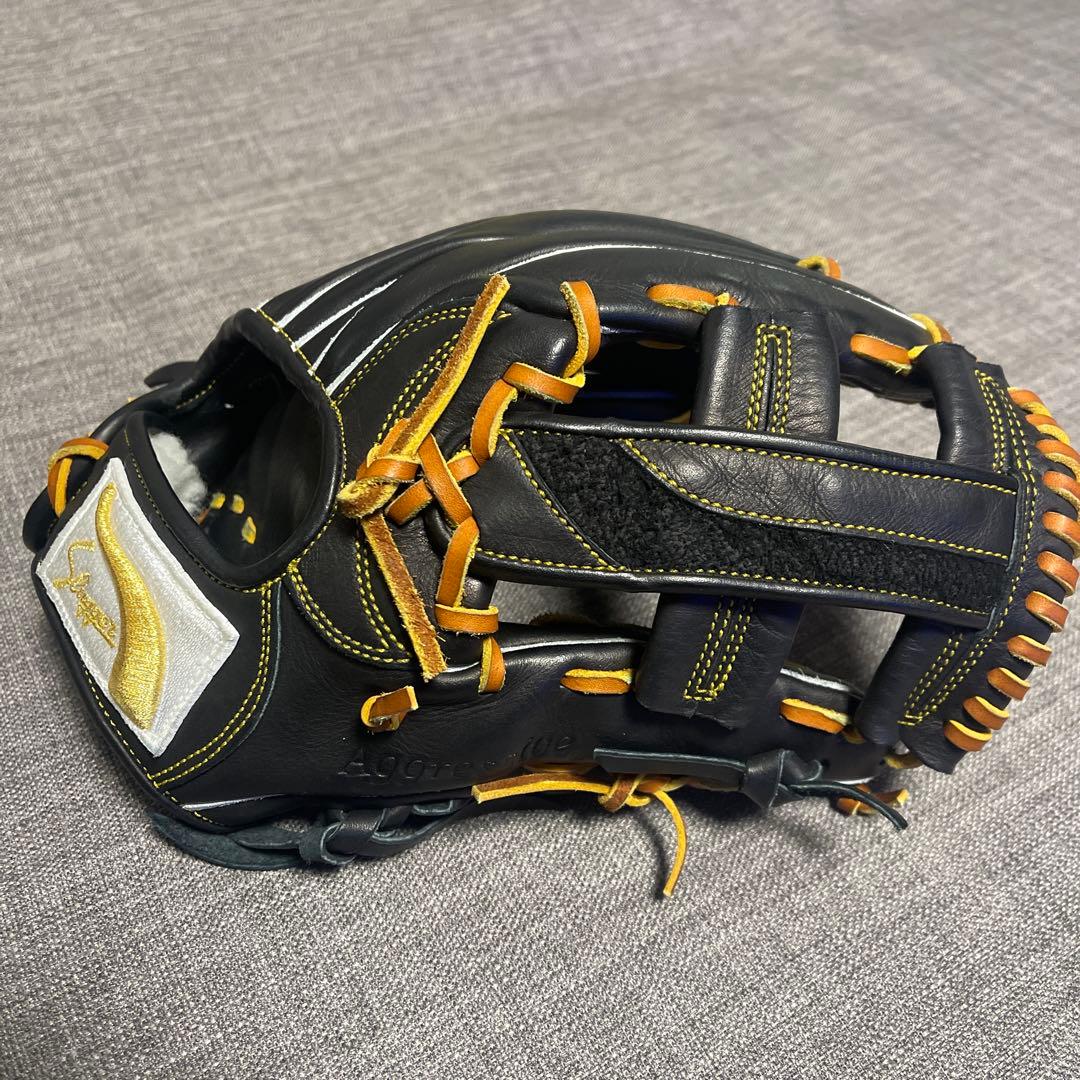 ず*な様 久保田スラッガー 軟式グローブ 黒/オレンジ　内野手用